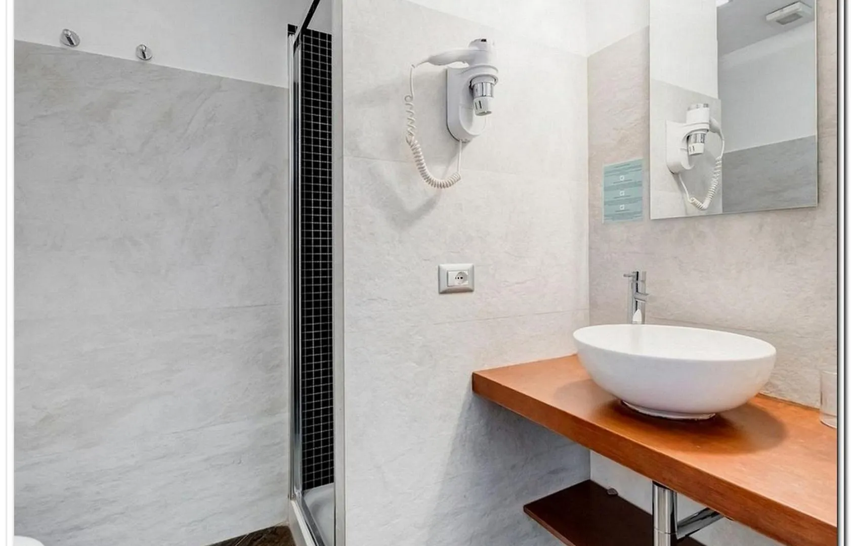 Appartamento In The Heart Of Florence-Checkprofile